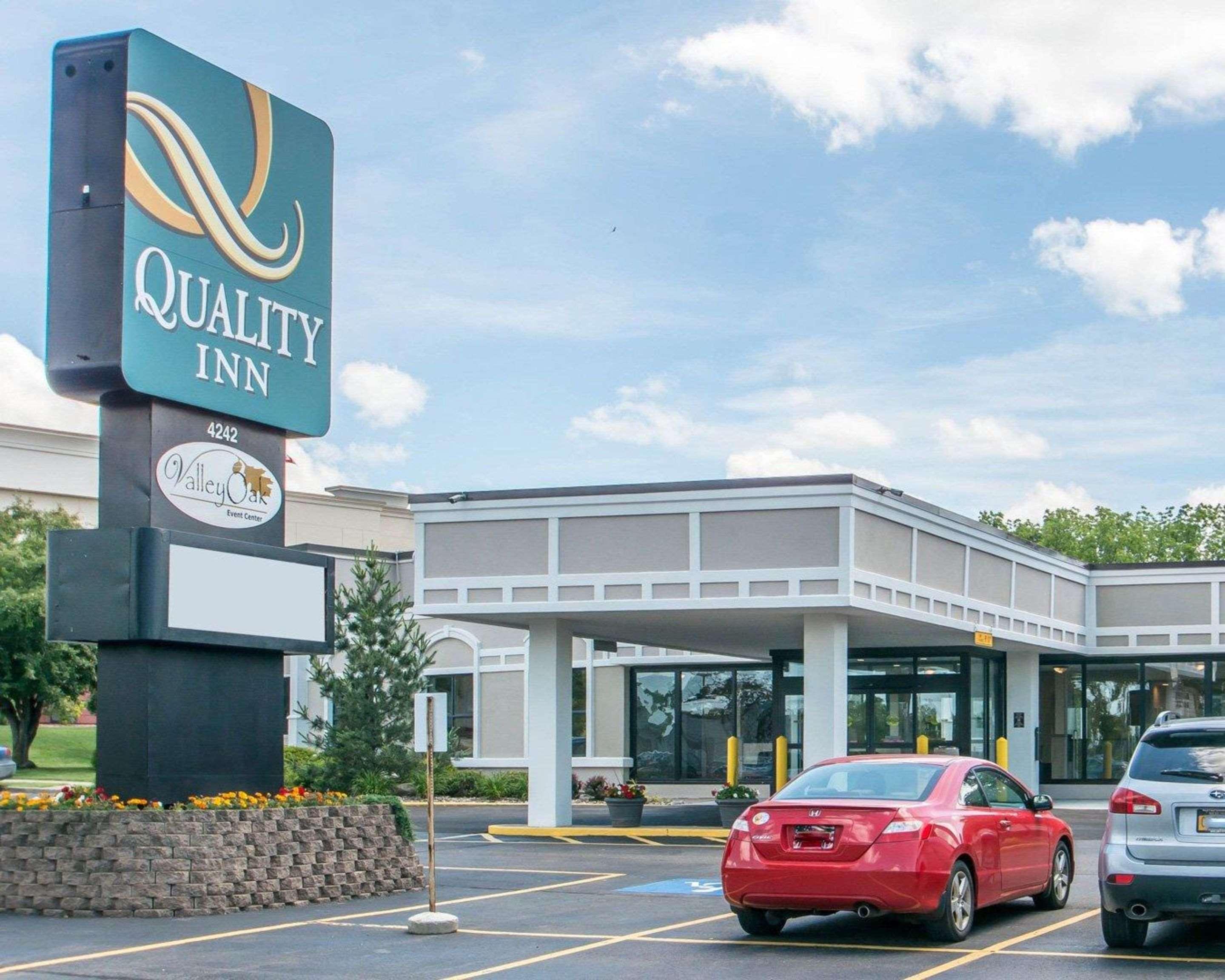Quality Inn Geneseo Exterior photo