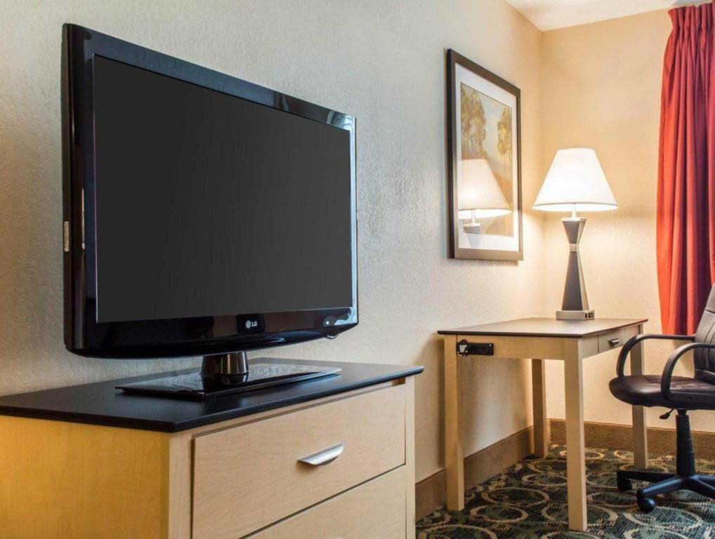 Quality Inn Geneseo Exterior photo